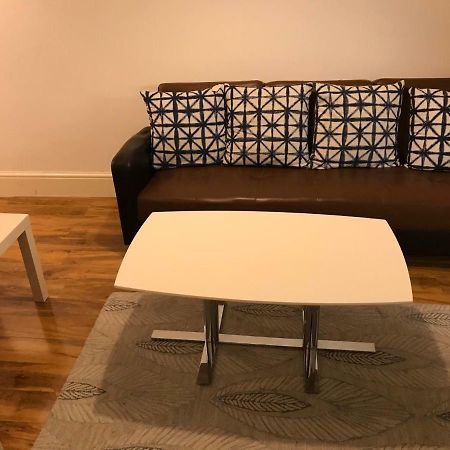 Abbey Wood Station Five Bedroom Self Contained House Extérieur photo