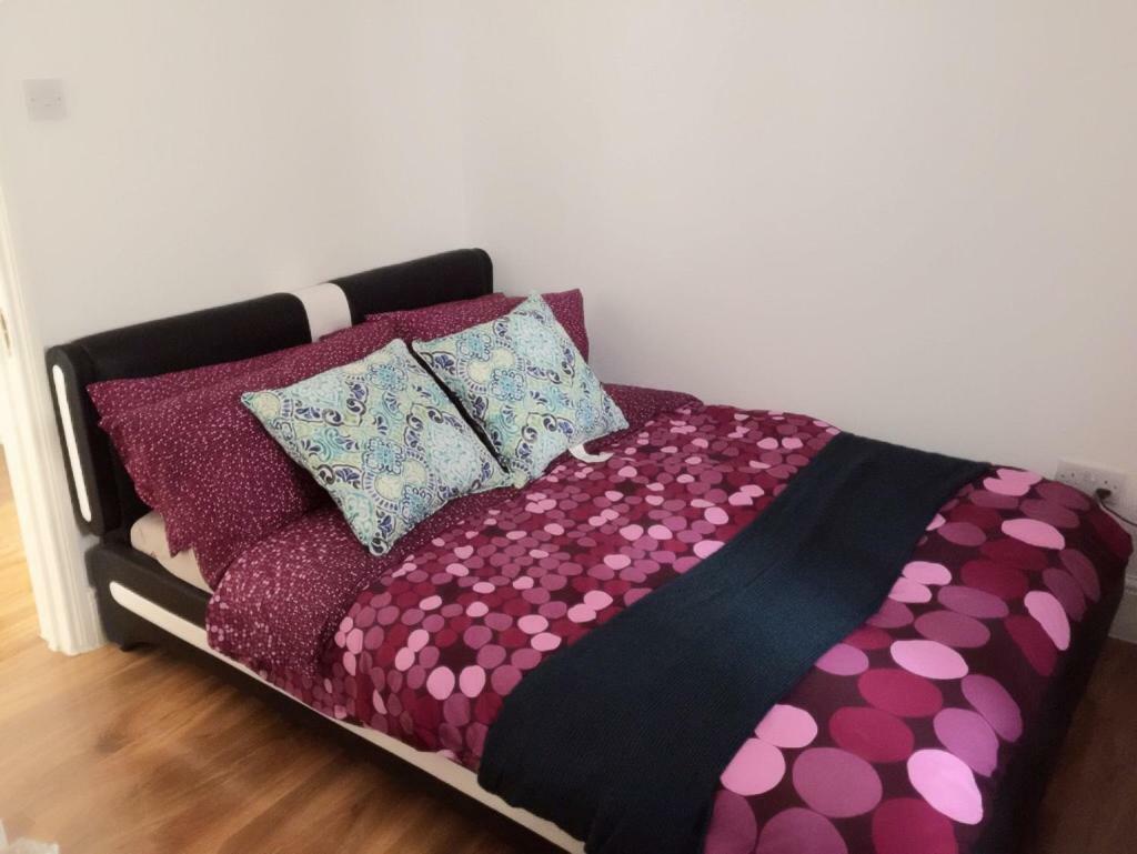 Abbey Wood Station Five Bedroom Self Contained House Extérieur photo