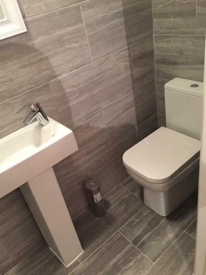 Abbey Wood Station Five Bedroom Self Contained House Extérieur photo