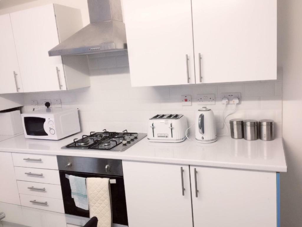 Abbey Wood Station Five Bedroom Self Contained House Extérieur photo