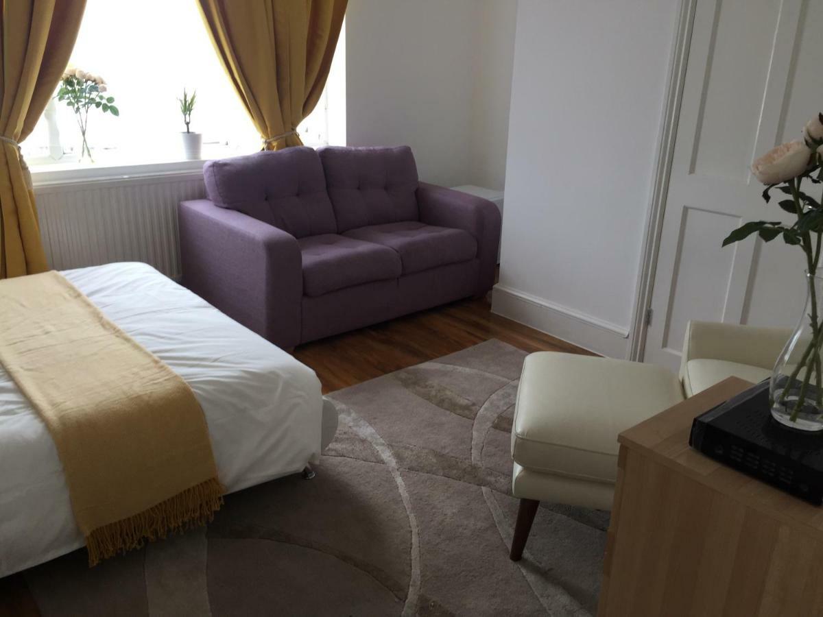 Abbey Wood Station Five Bedroom Self Contained House Extérieur photo