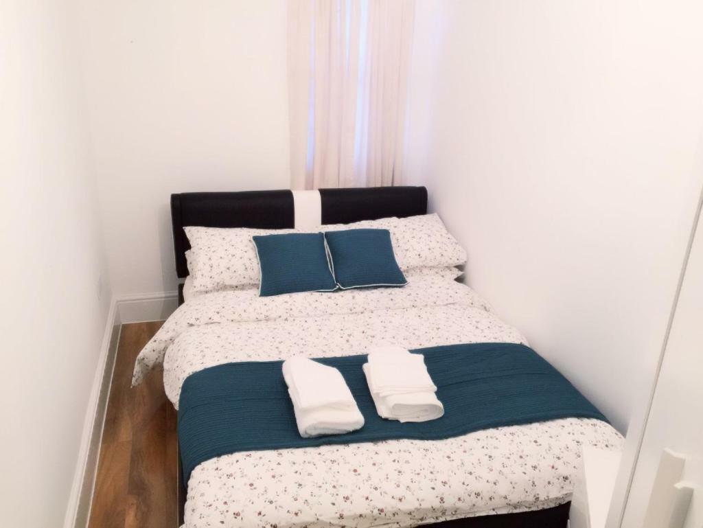 Abbey Wood Station Five Bedroom Self Contained House Extérieur photo