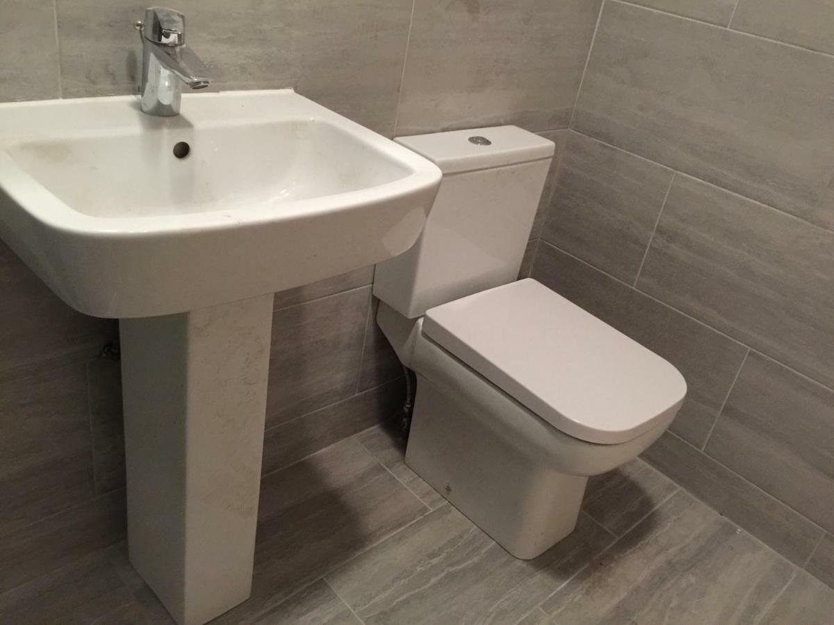 Abbey Wood Station Five Bedroom Self Contained House Extérieur photo