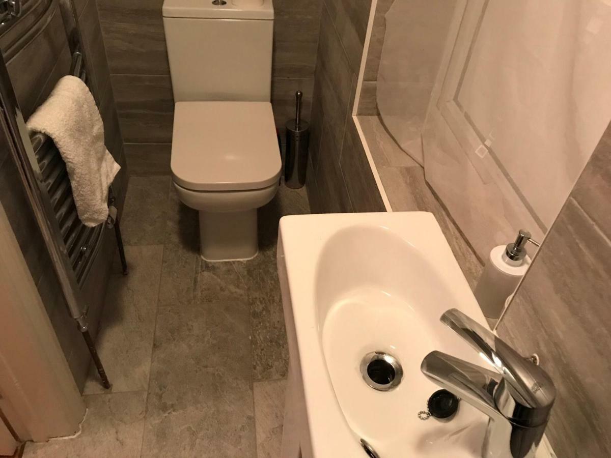 Abbey Wood Station Five Bedroom Self Contained House Extérieur photo