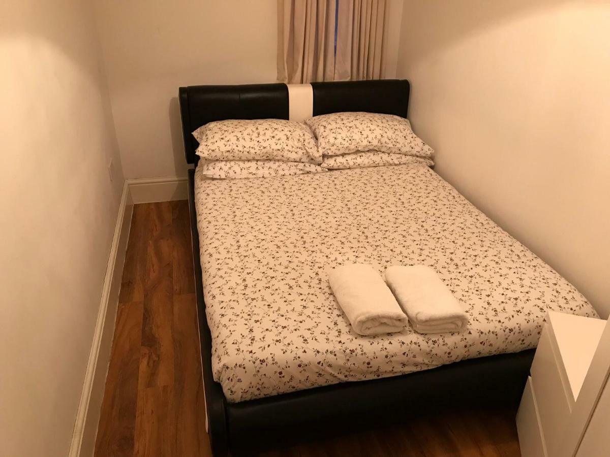 Abbey Wood Station Five Bedroom Self Contained House Extérieur photo